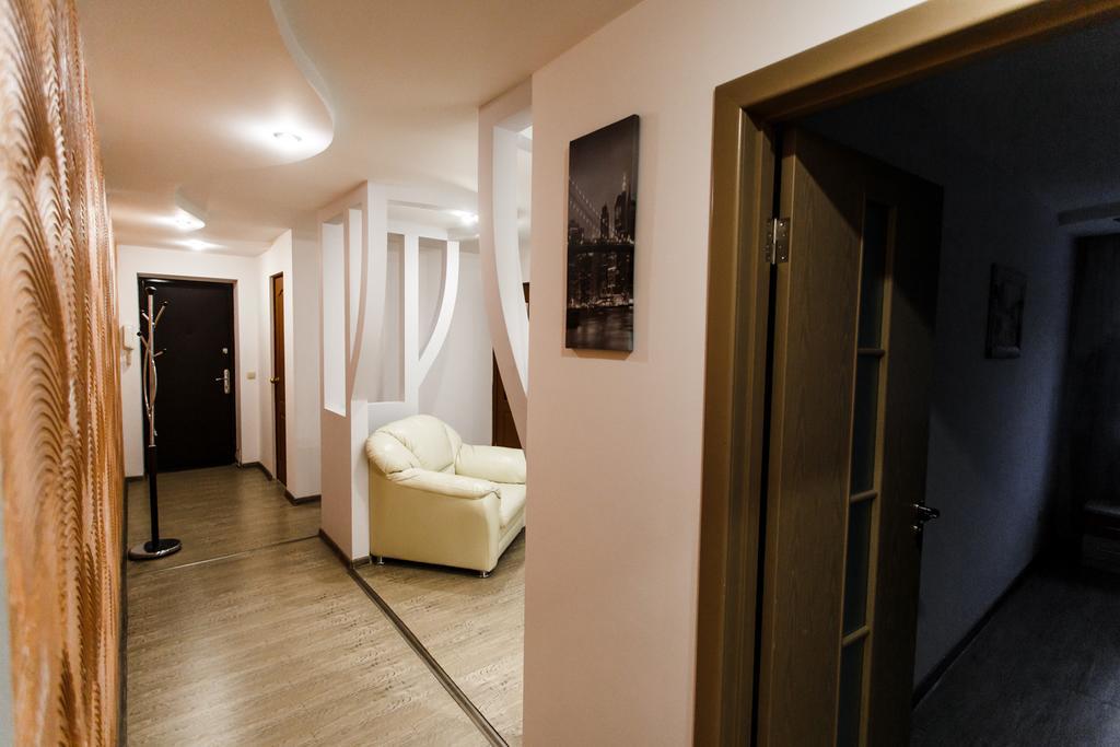Apartment "A&V-Surganova" มินสก์ ภายนอก รูปภาพ